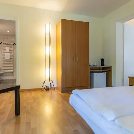 Easy By La Perla Hotel 3*